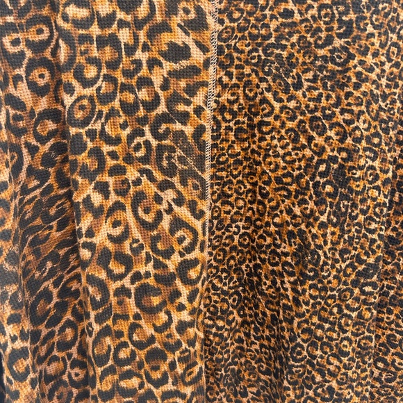 Anthropologie Pilcro Leopard Print Top Women XL Thermal Knit Split Neck Brown - Picture 6 of 13